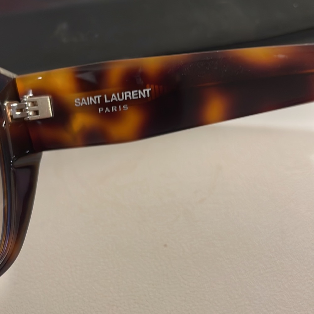 YSL Saint Laurent Sunglasses- 100% Authentic - Picture 3 of 7